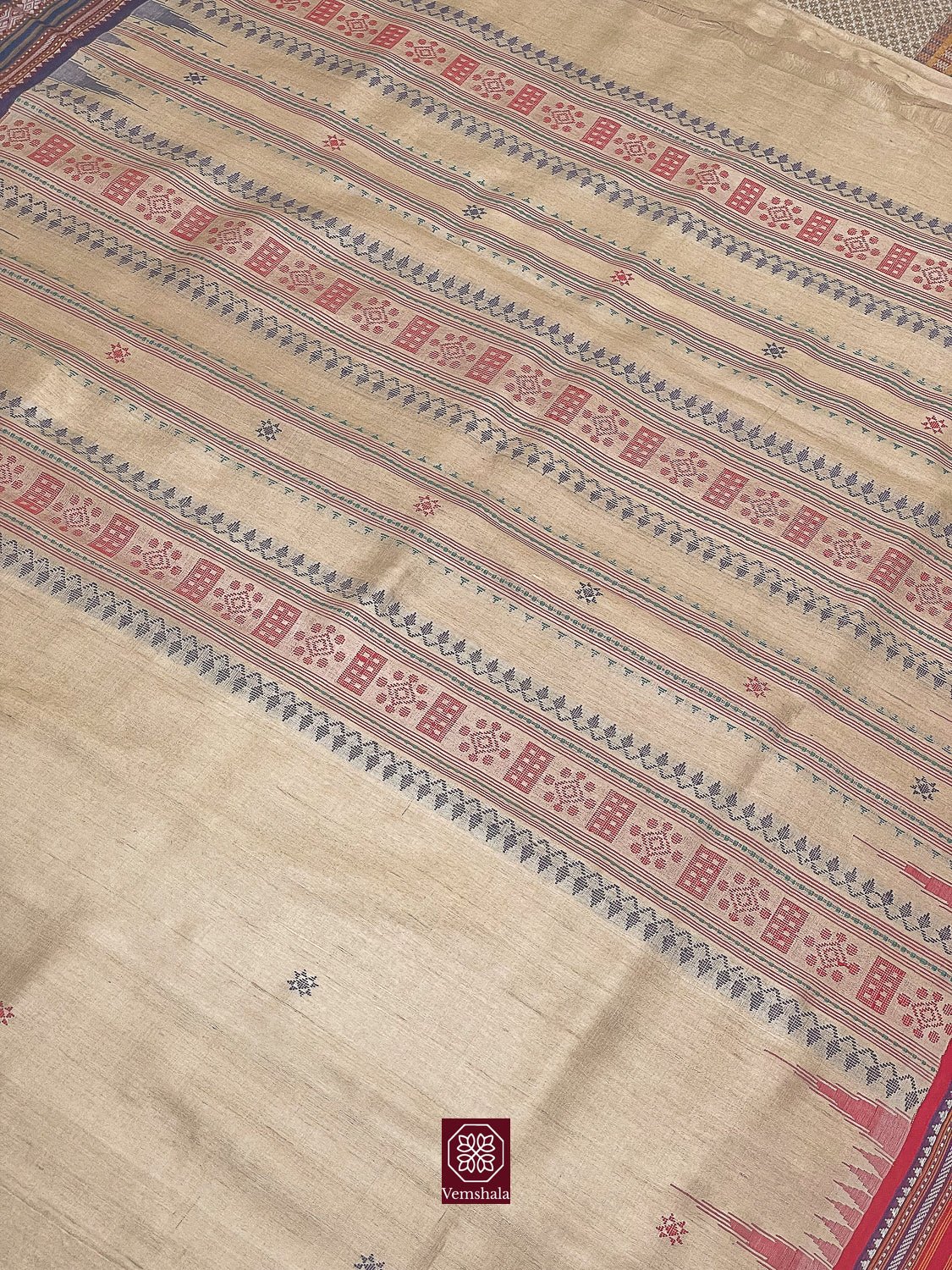 Red / Blue Jala Karvati Kinar Tussar Silk Saree - Vemshala