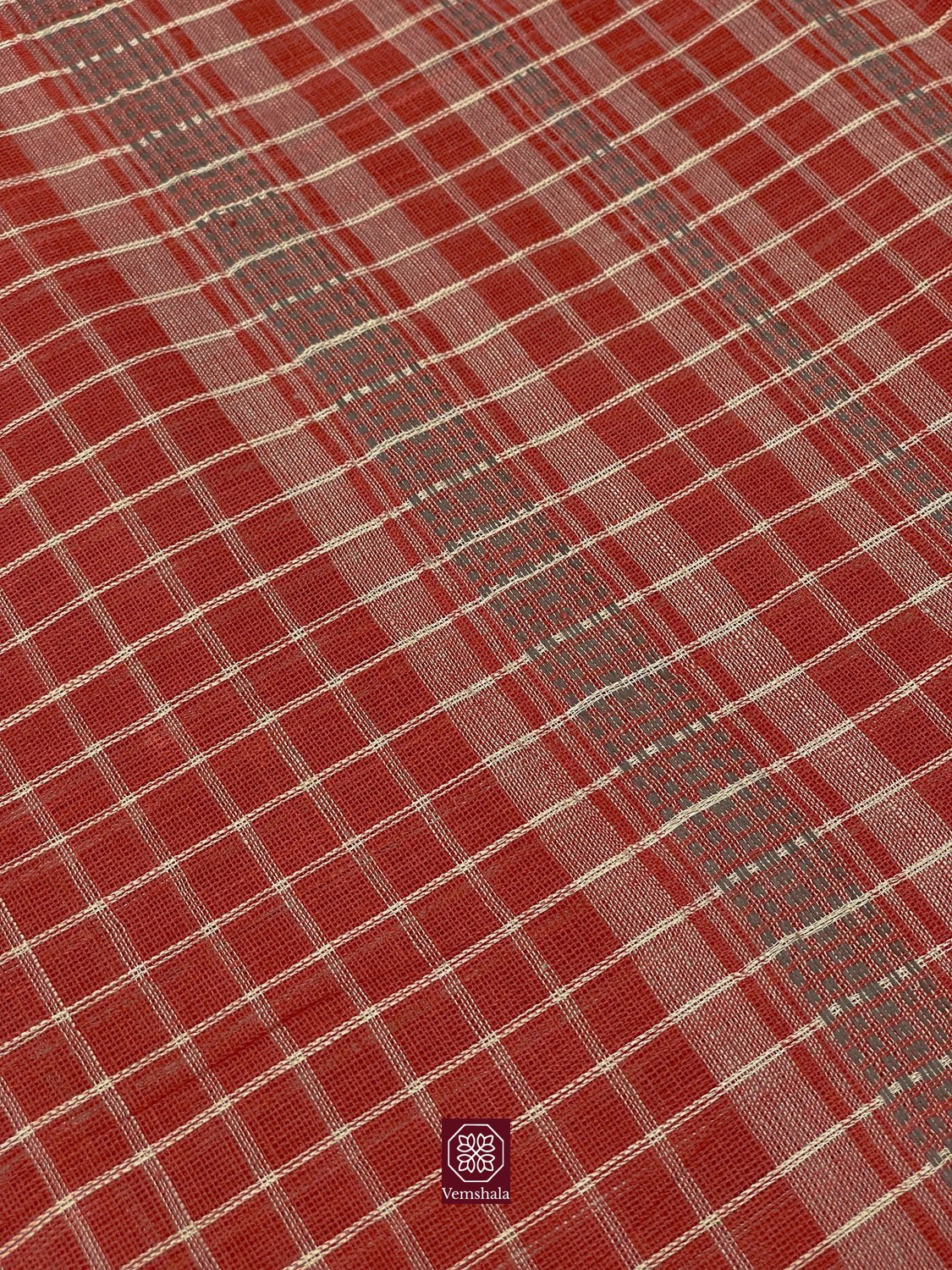 Red Checks Ponduru Cotton Saree - Vemshala