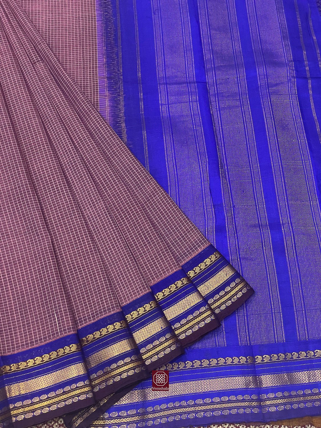 Redwood Red Gadwal Cotton Saree - Vemshala