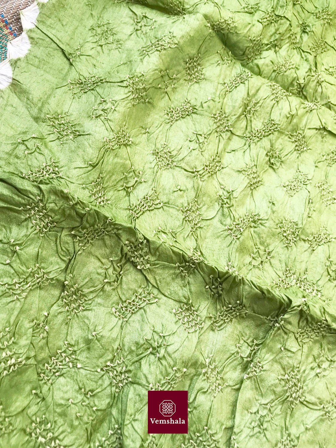 Sap Green Tussar Silk Bandhani / Bandhej Stole - Vemshala