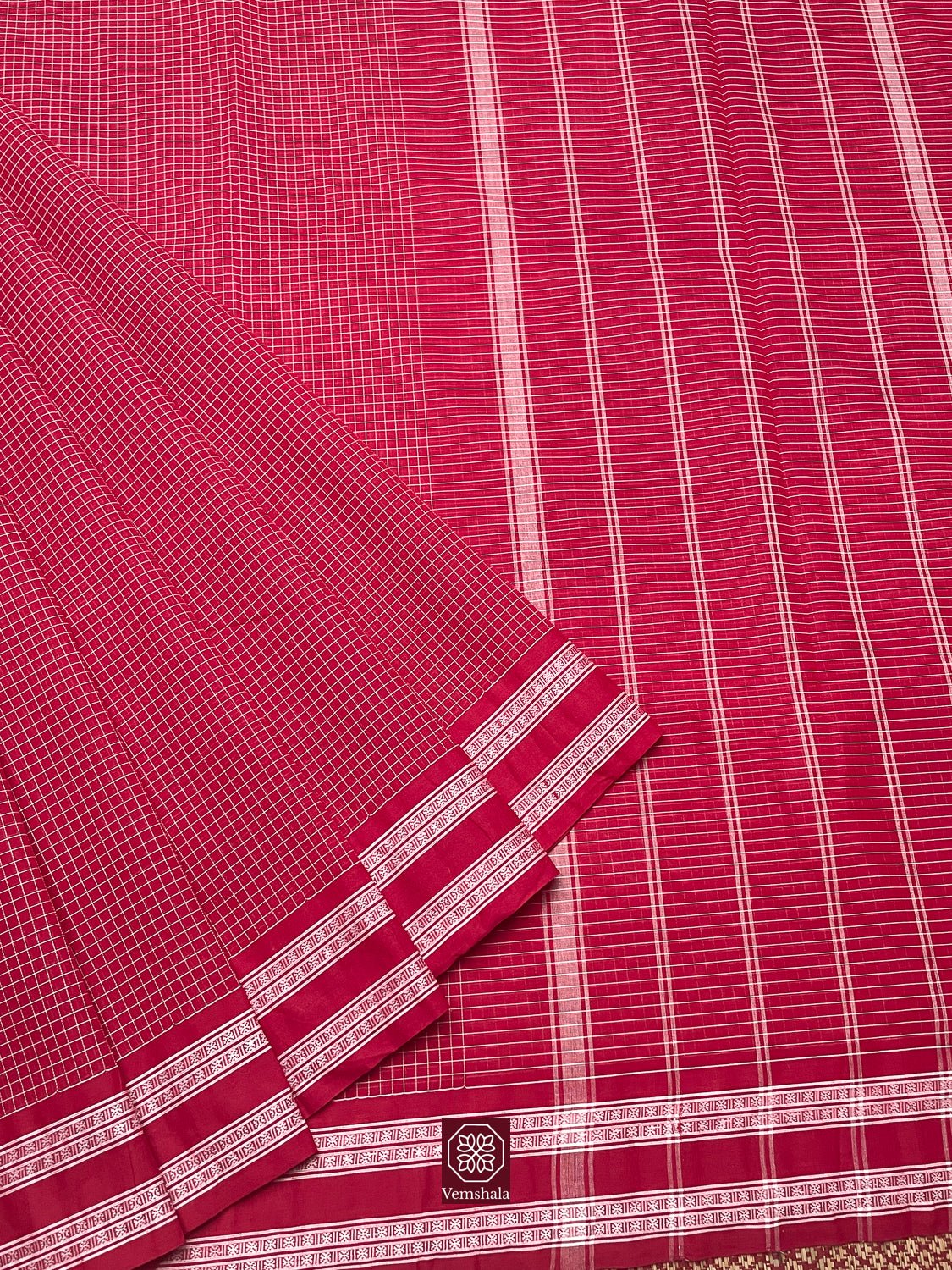 Traditional Red Kunbi Goan Handloom Cotton Saree - Vemshala