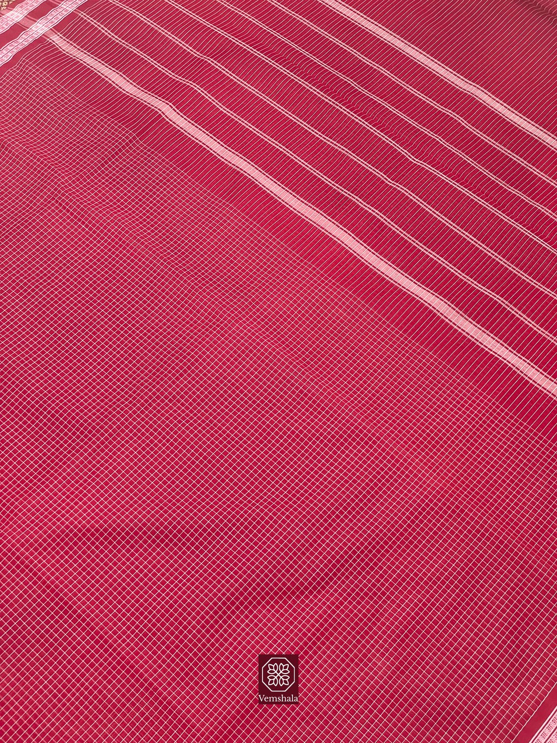Traditional Red Kunbi Goan Handloom Cotton Saree - Vemshala