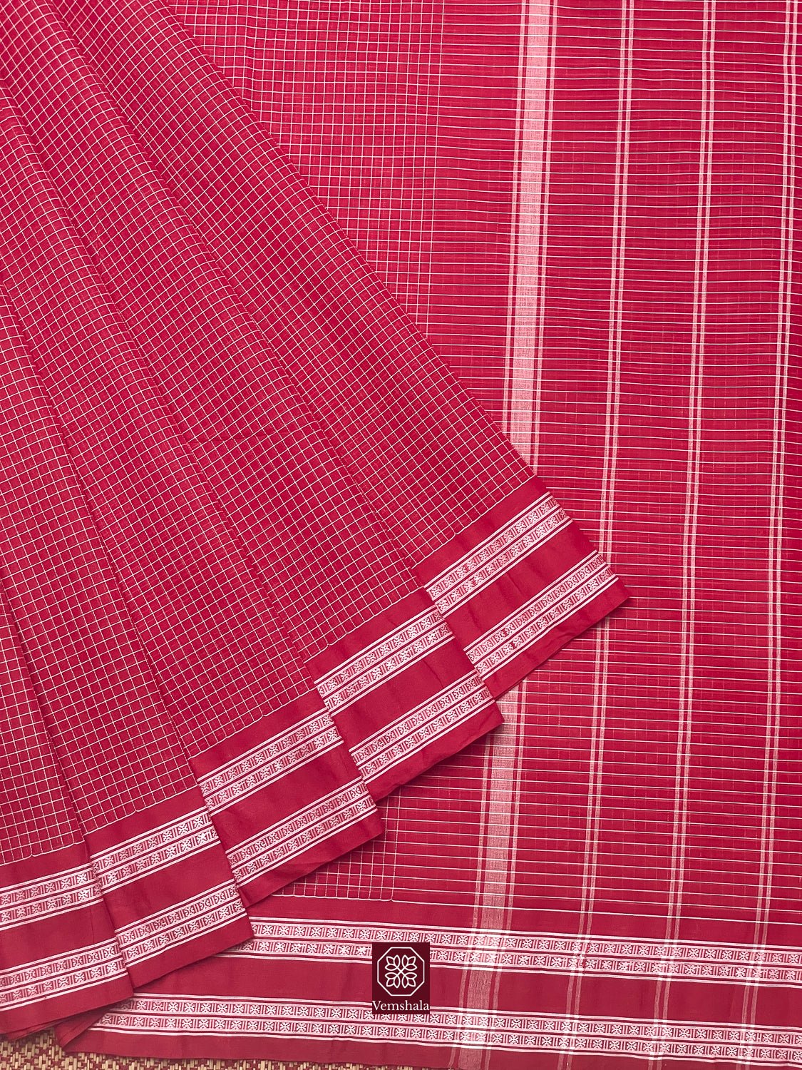 Traditional Red Kunbi Goan Handloom Cotton Saree - Vemshala